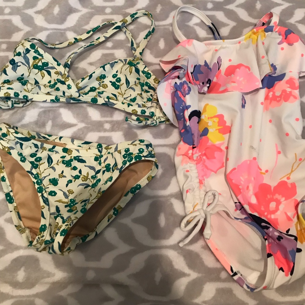 Girls swimsuit bundle/lot